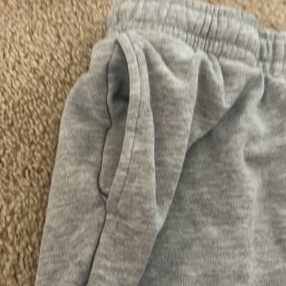 H&M Heather Gray Casual Shorts - Picture 2 of 3